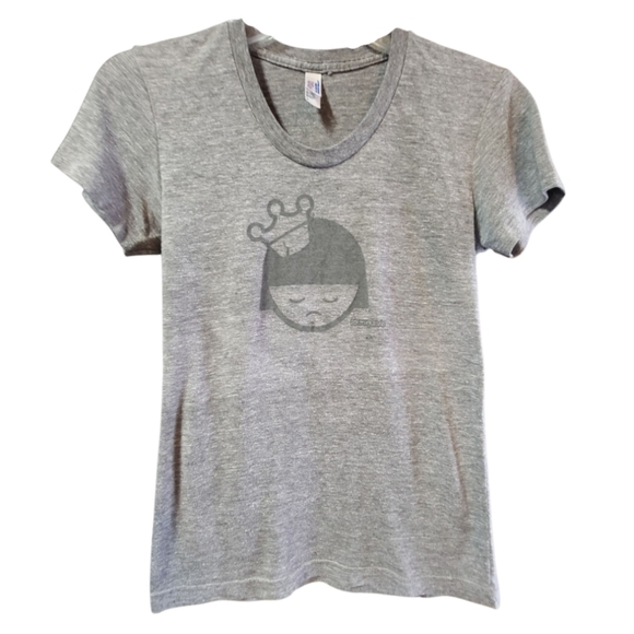 Rare Find - Vintage Gray Women's Short Sleeve Crowned Figure Graphic Tee- Size S - Picture 1 of 6